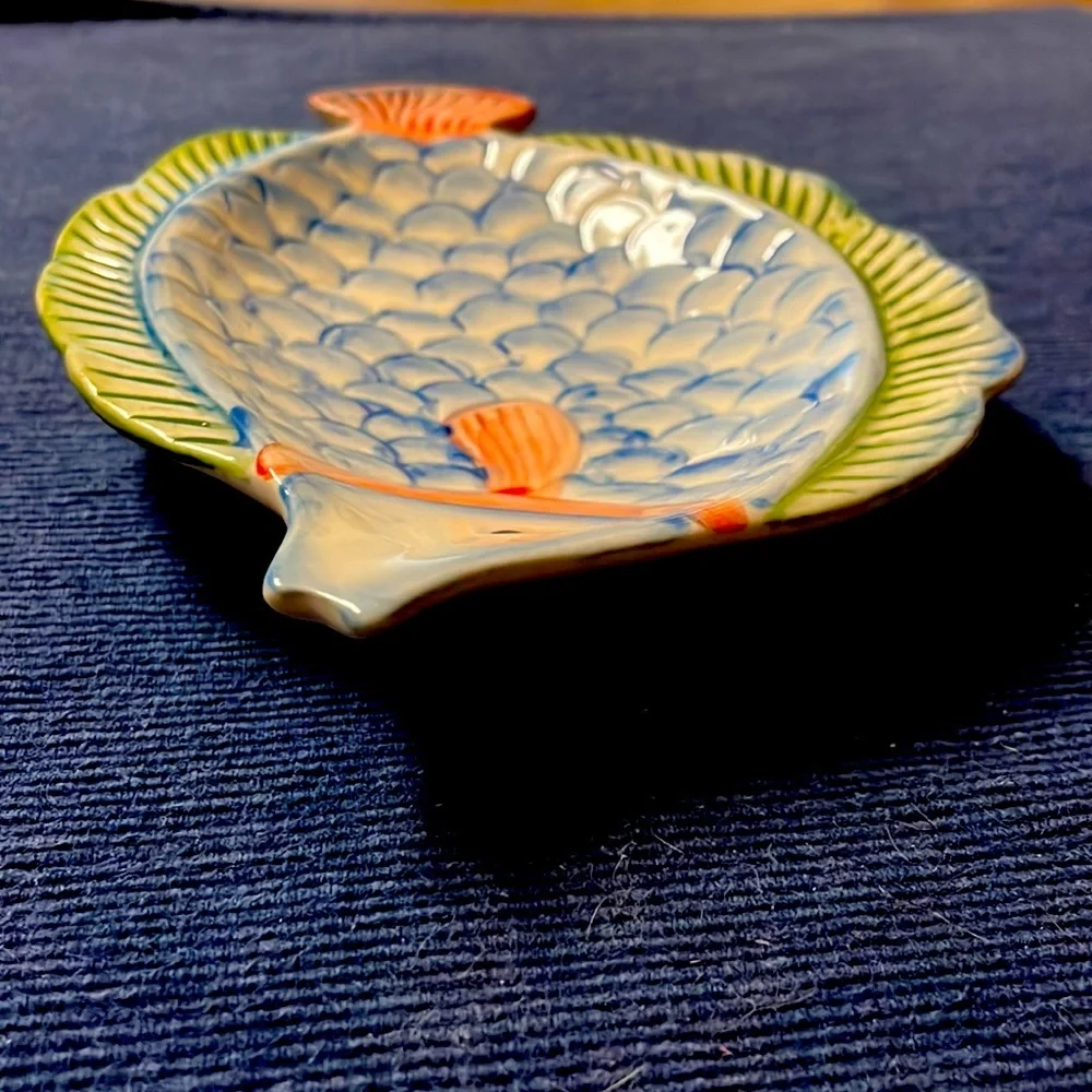 Pier 1 imports hand painted, flawless, porcelain tropical fish dish.